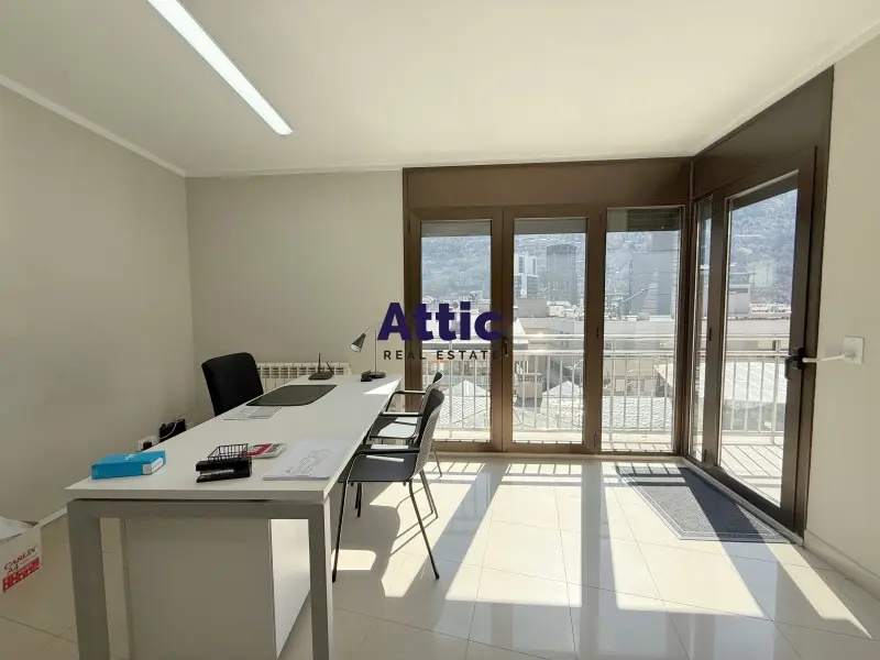 Despatx en lloguer a les Caldes d’Engordany – Ubicació immillorable - Thumbnail 2