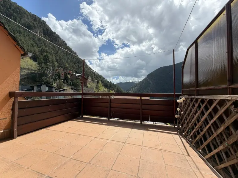 Terrassa, llar de foc sol i vistes espectaculars - Thumbnail 3