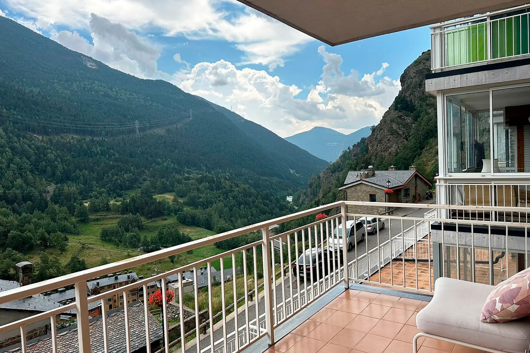 Magnífic pis d´aproximadament 85 m2 que combina - Thumbnail 11