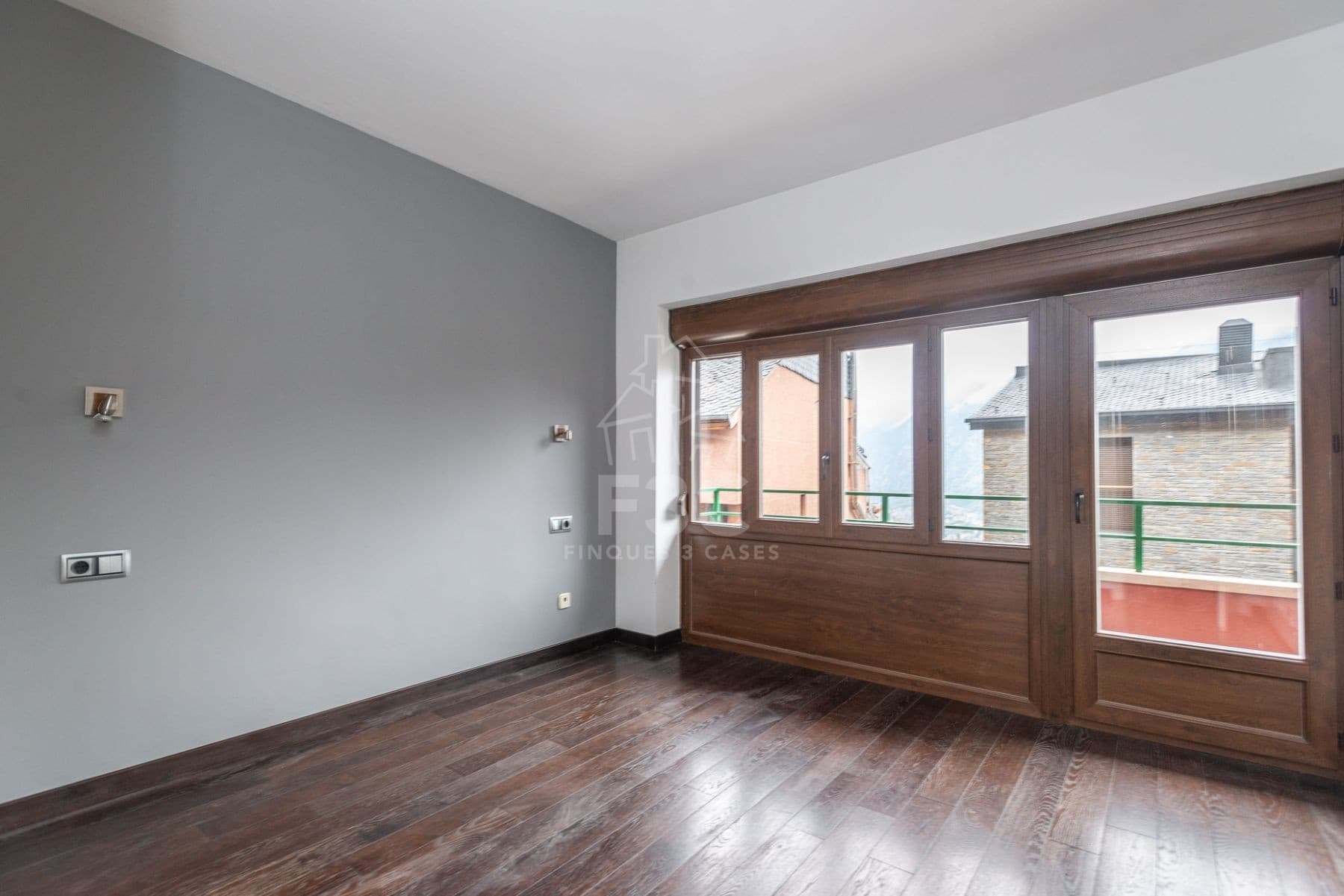 En un conjunt residencial tranquil i assolellat de - Thumbnail 11