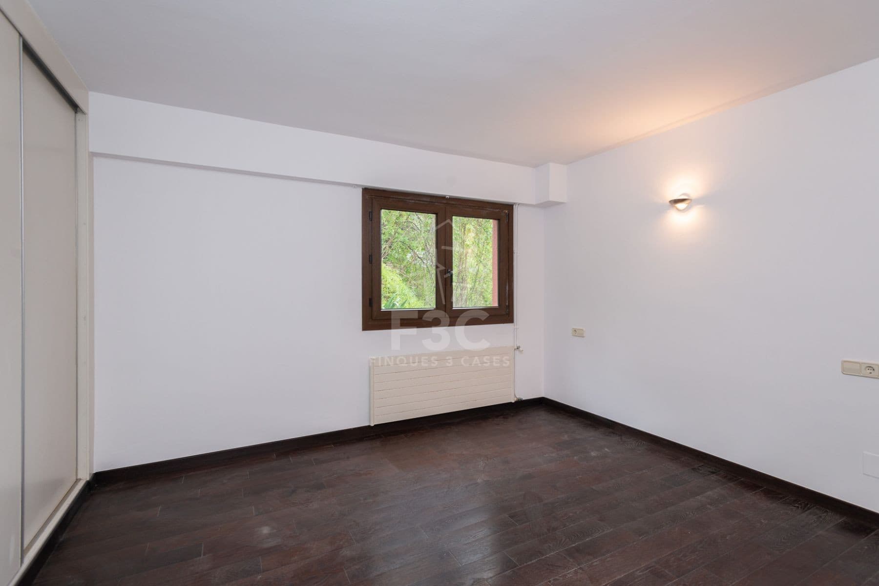 En un conjunt residencial tranquil i assolellat de - Thumbnail 16