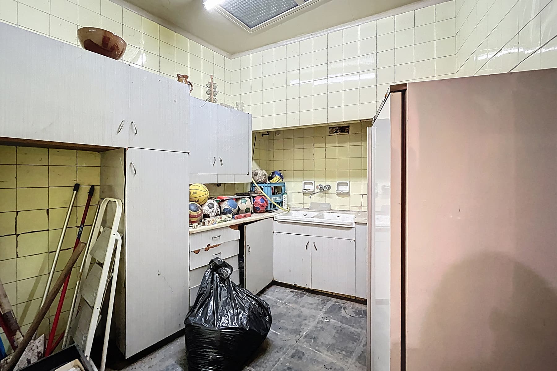 Presentem aquest exclusiu i emblemàtic edifici re - Thumbnail 6