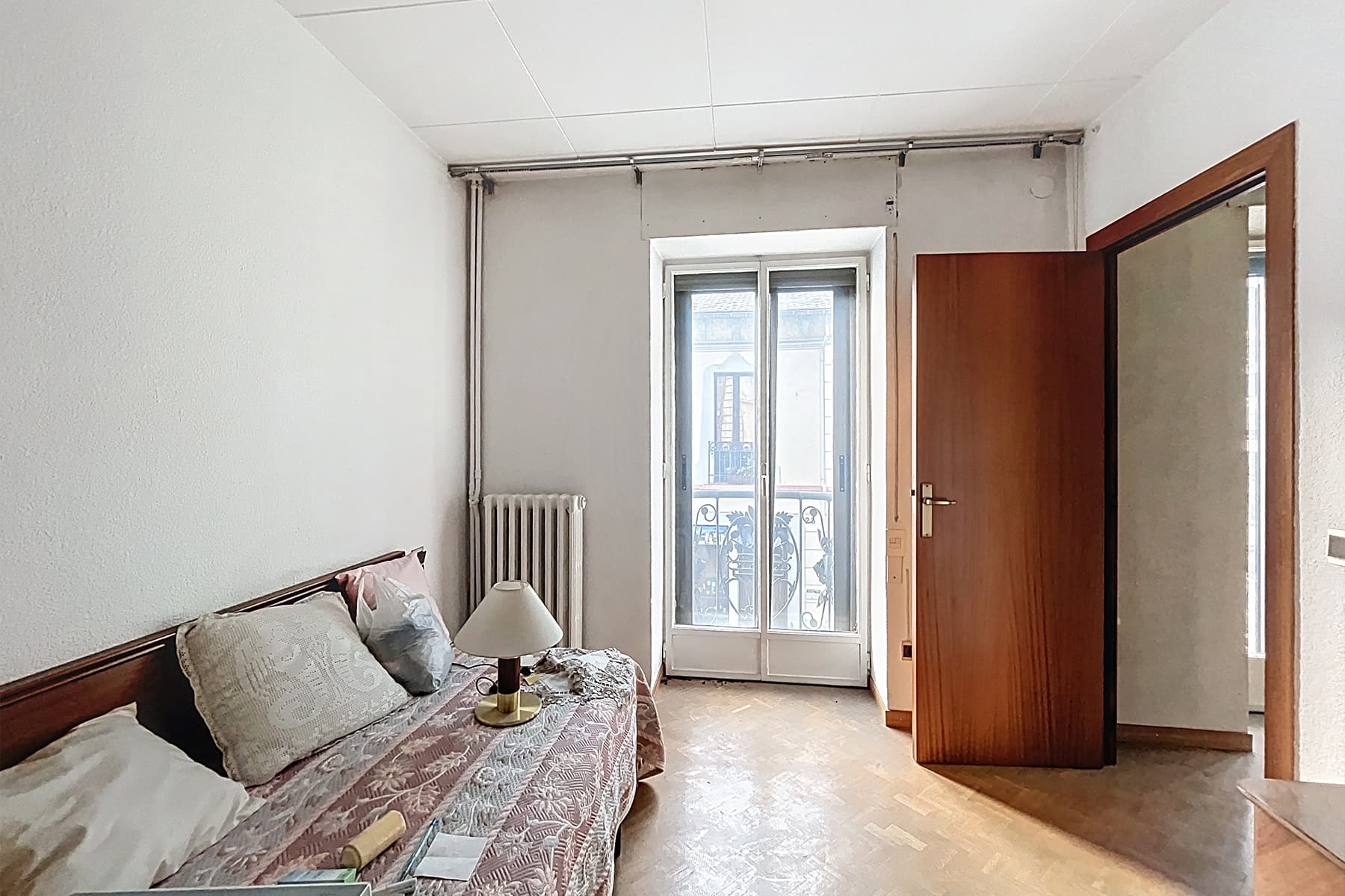 Presentem aquest exclusiu i emblemàtic edifici re - Thumbnail 11