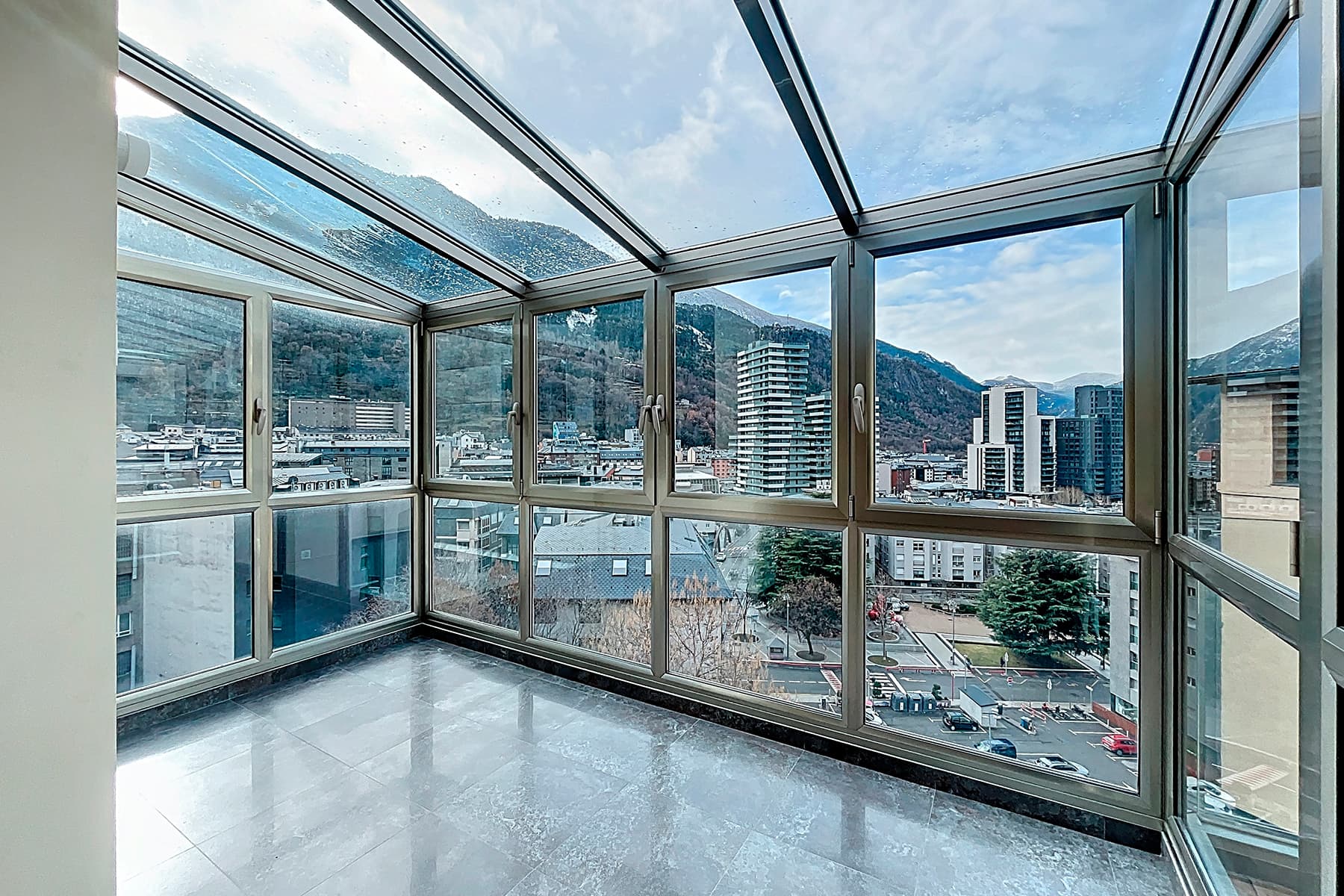 Es presenta aquest àtic singular de 215,05 m², s - Thumbnail 11