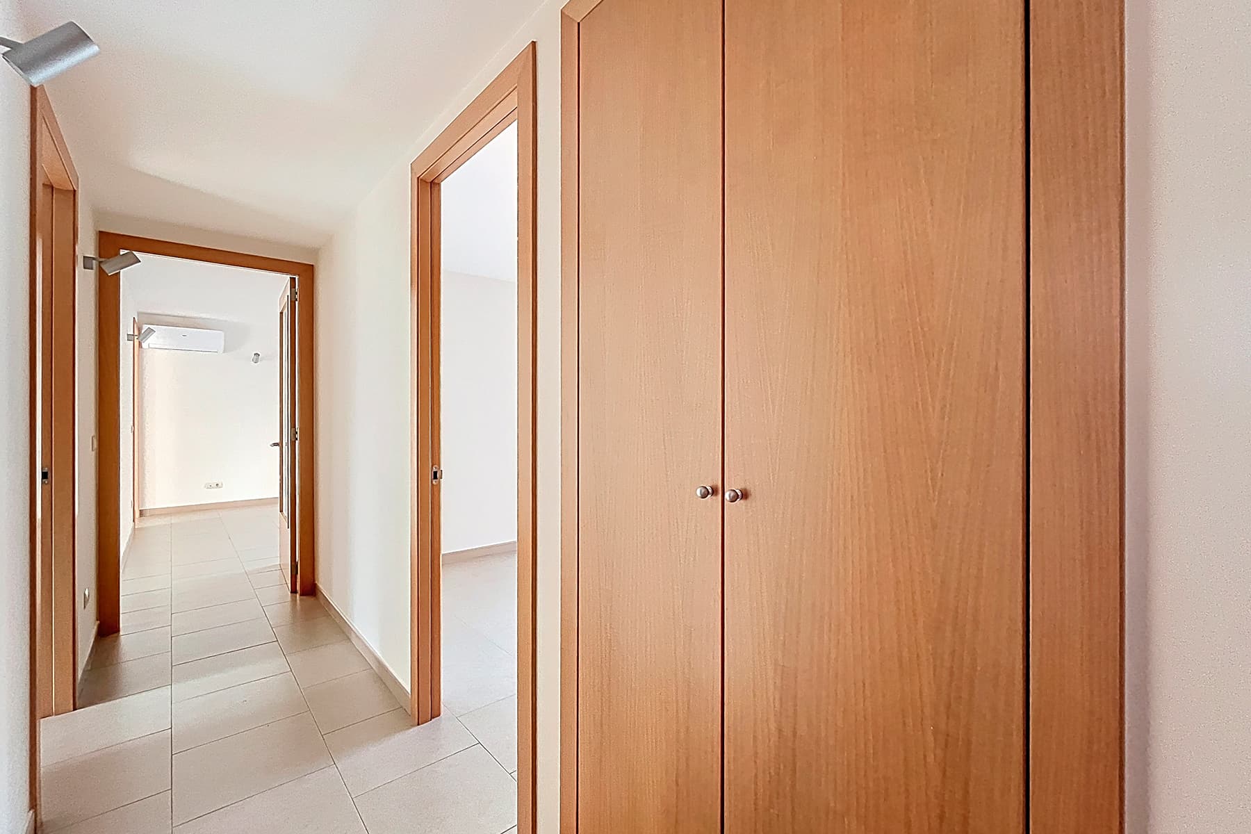 Exclusiu pis situat en una de les zones més cènt - Thumbnail 15