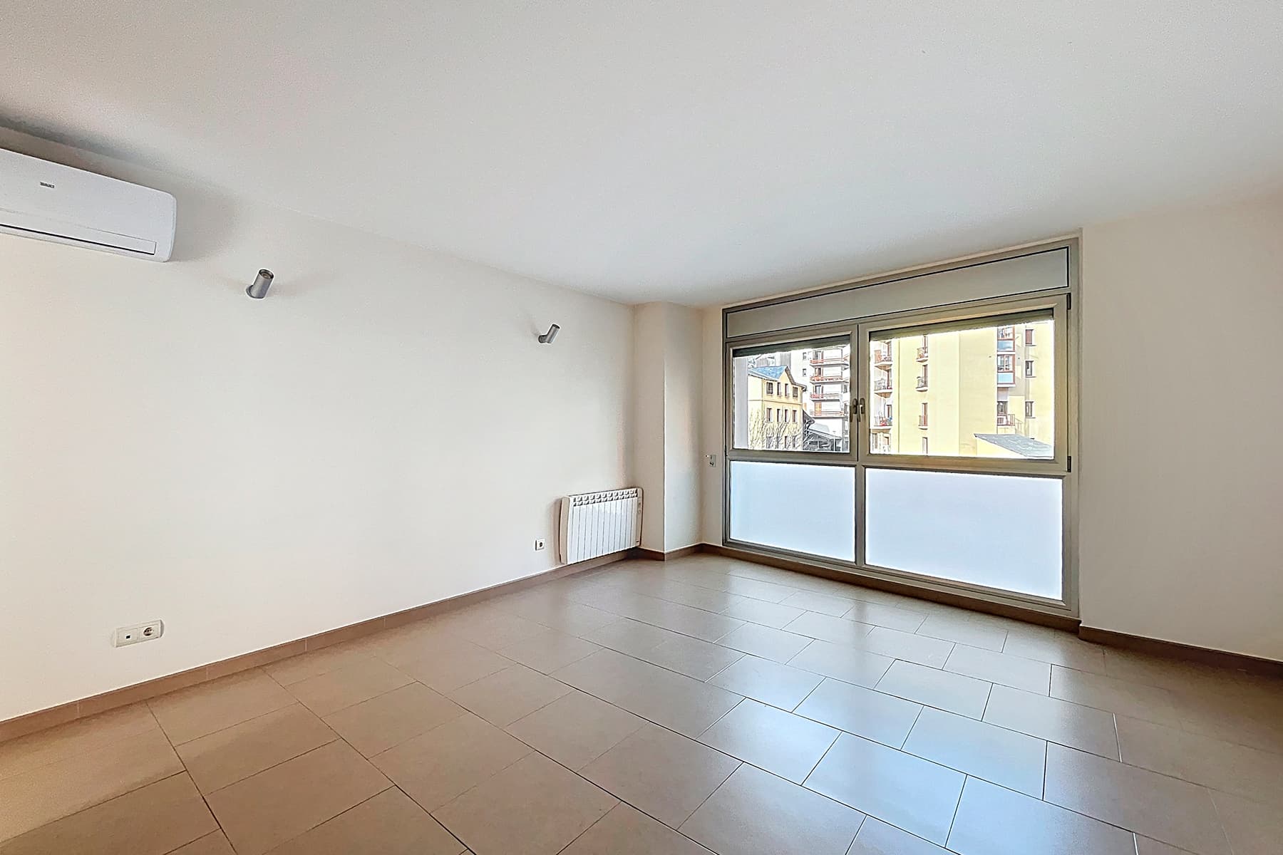 Exclusiu pis en venda al centre d’Escaldes-Engor - Thumbnail 2