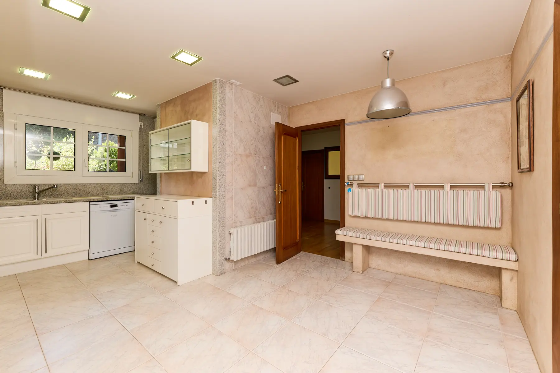 Casa per llogar al poble d’Encamp, sense moblar - Thumbnail 25