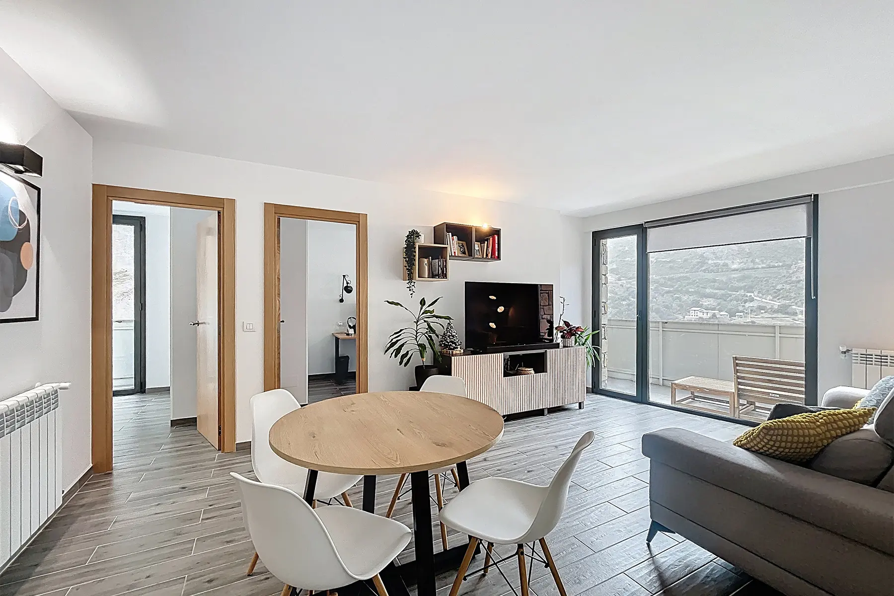 Espaiós pis de 101,35 m² situat a Sant Julià de - Image 1