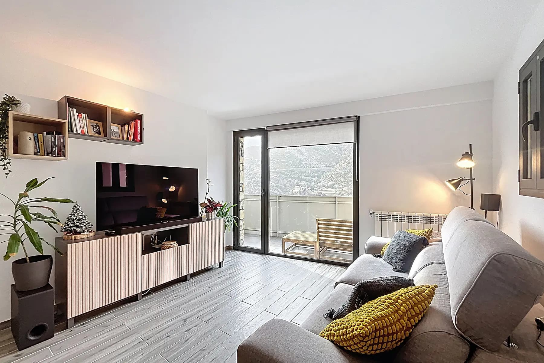 Espaiós pis de 101,35 m² situat a Sant Julià de - Thumbnail 3