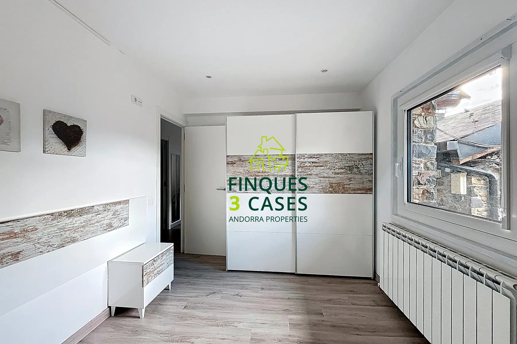 Aquesta propietat es troba en una urbanització mo - Thumbnail 27