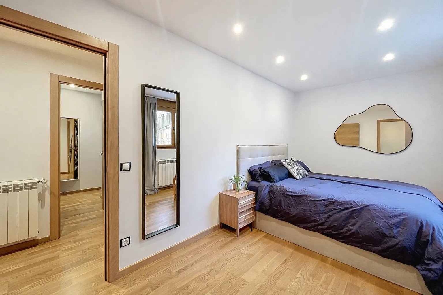 Aquest atractiu apartament en planta baixa es trob - Thumbnail 20