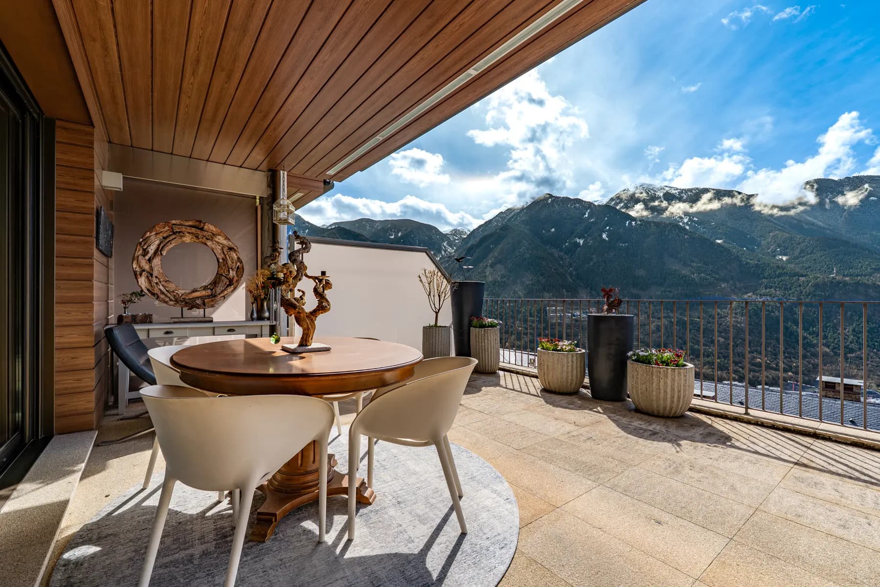 Aquest exclusiu i luxós pis, situat a la prestigi - Thumbnail 13