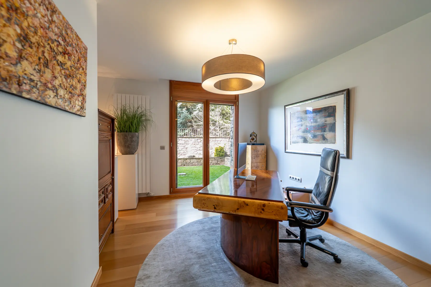 Aquest exclusiu i luxós pis, situat a la prestigi - Thumbnail 19