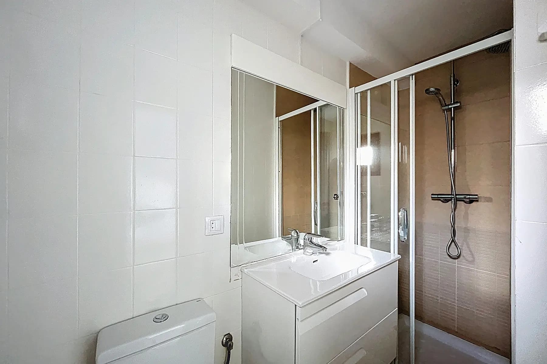 Aquesta propietat es troba en una urbanització mo - Thumbnail 25