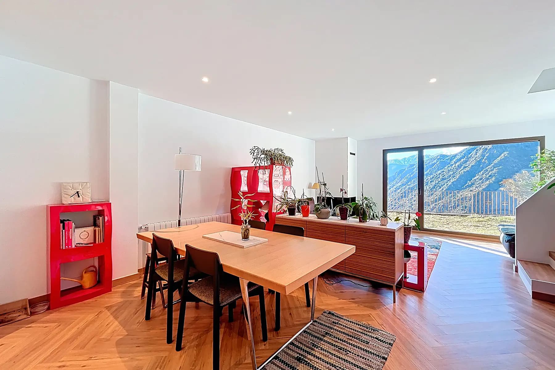 Descobreixi aquesta encantadora casa adossada a En - Image 1