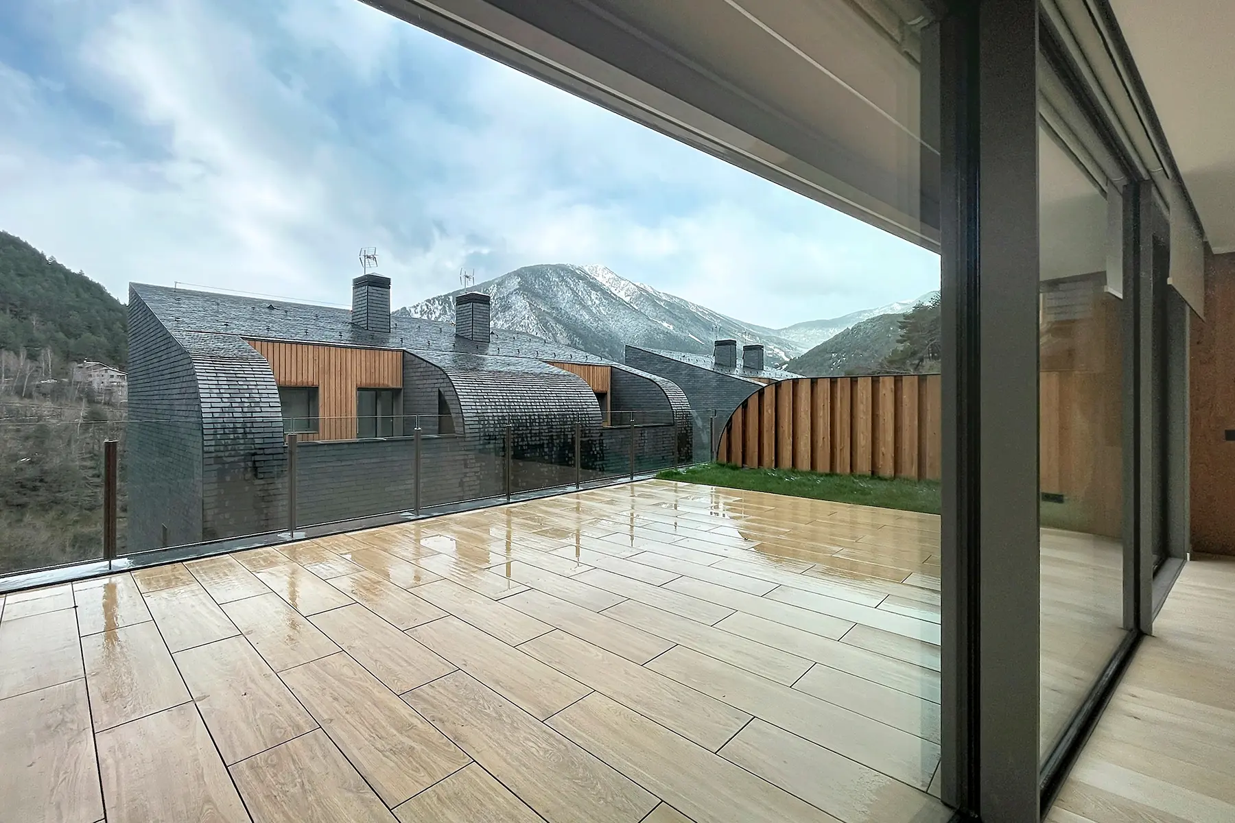 Es presenta aquesta distingida casa adossada de 35 - Thumbnail 5