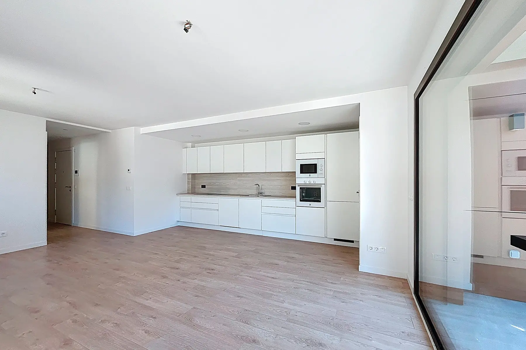 Descobreix aquest espaiós pis de 110 m² situat a - Thumbnail 4