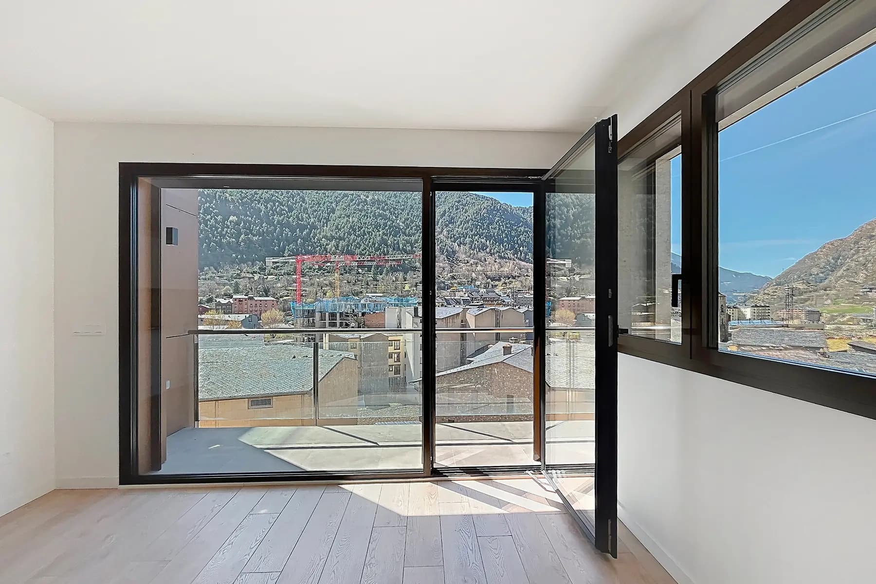 Descobreix aquest espaiós pis de 110 m² situat a - Thumbnail 7