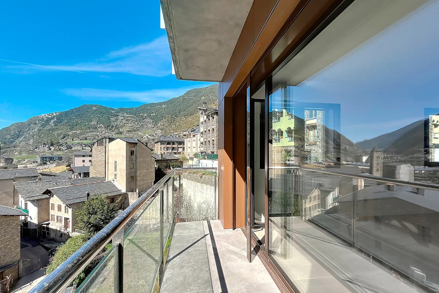 Descobreix aquest espaiós pis de 110 m² situat a - Thumbnail 8