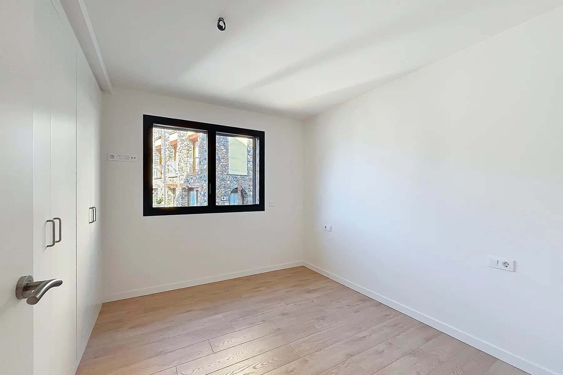 Descobreix aquest espaiós pis de 110 m² situat a - Thumbnail 18