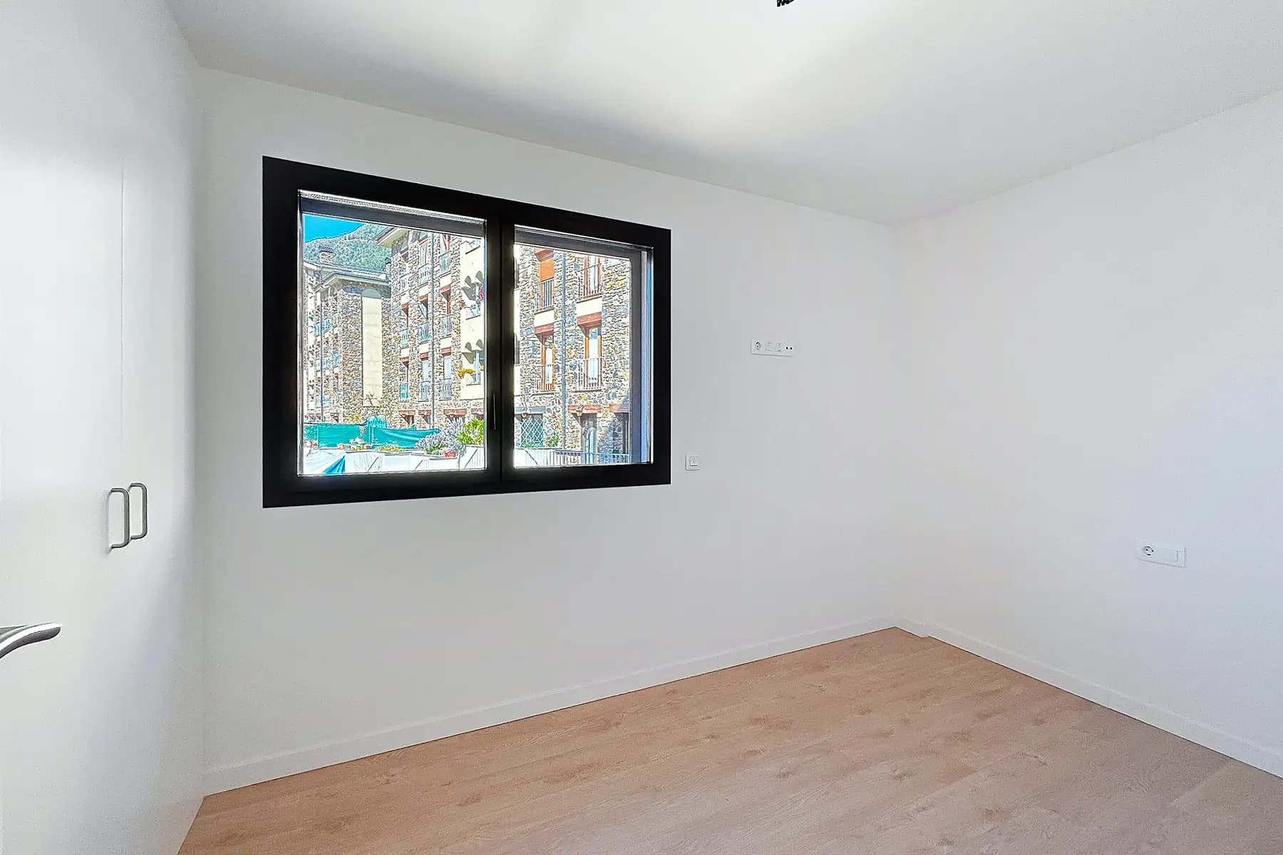 Descobreix aquest espaiós pis de 110 m² situat a - Thumbnail 21