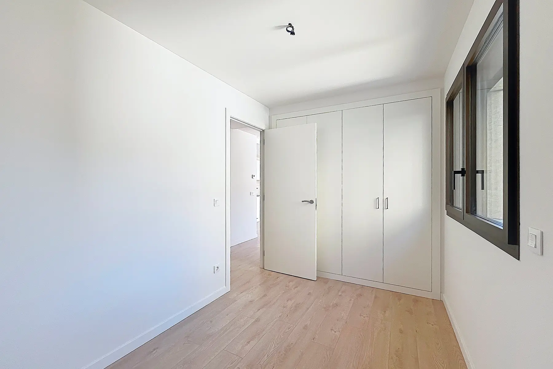 Descobreix aquest espaiós pis de 110 m² situat a - Thumbnail 22