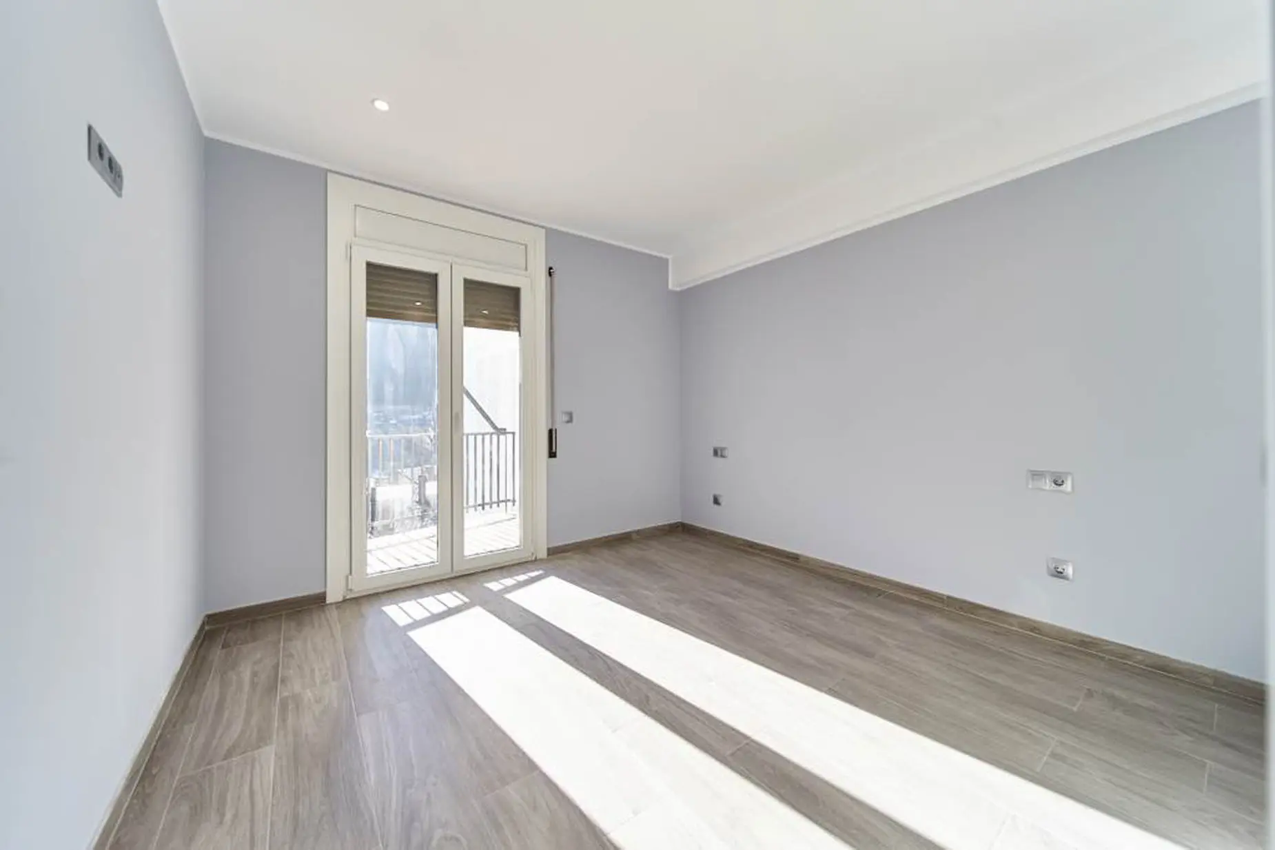 Descobreix aquest encantador pis totalment reforma - Thumbnail 7