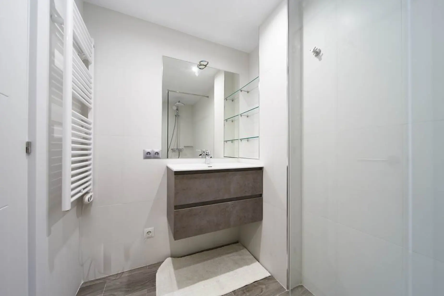 Descobreix aquest encantador pis totalment reforma - Thumbnail 12