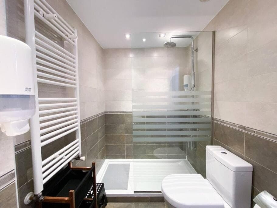 2 habitaciones y 1 baño, 70 m2 en Ctra. d'Engolasters, 38, AD700, Escaldes-Engordany, Andorra - Thumbnail 19