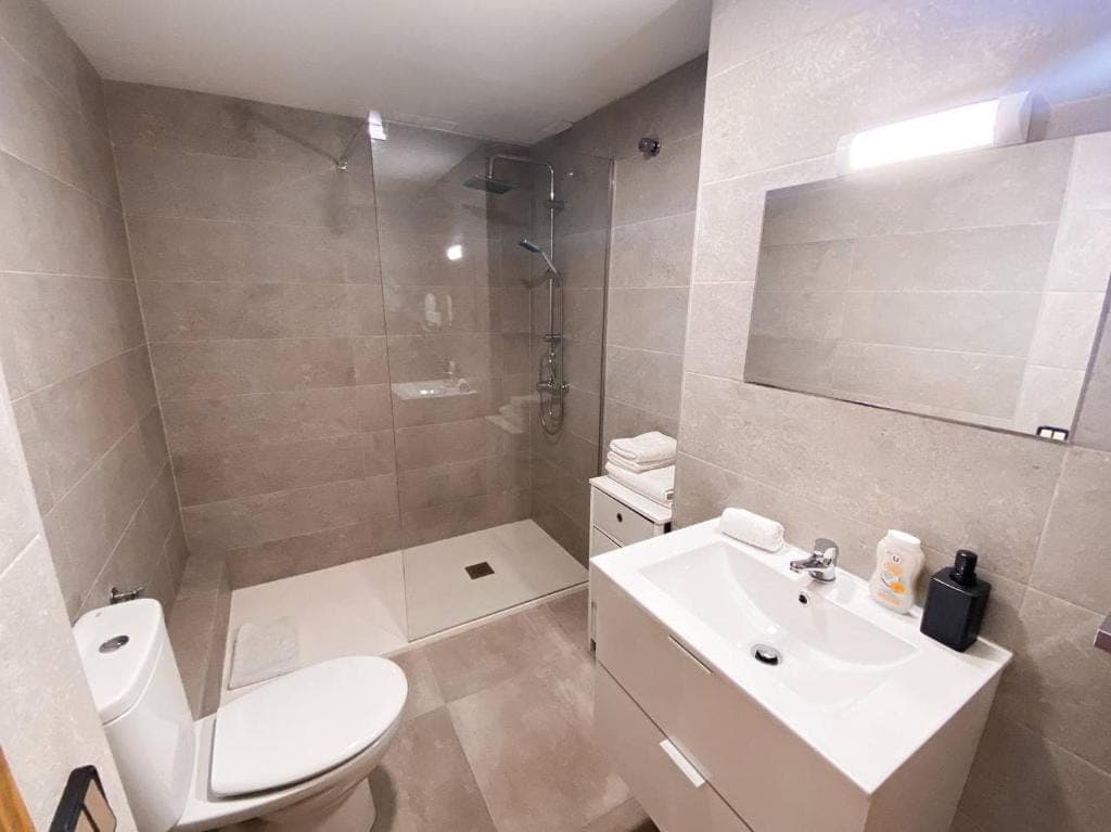 1 habitación y 1 baño, 50 m2 en Avinguda de Joan Martí, 80, AD200, Encamp, Andorra - Thumbnail 18