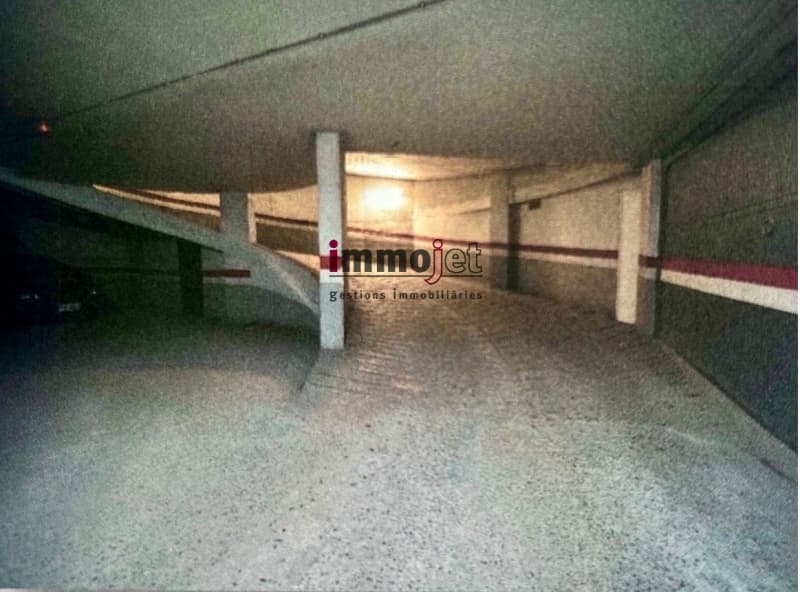 Venda BOX per 8 cotxes - Thumbnail 2