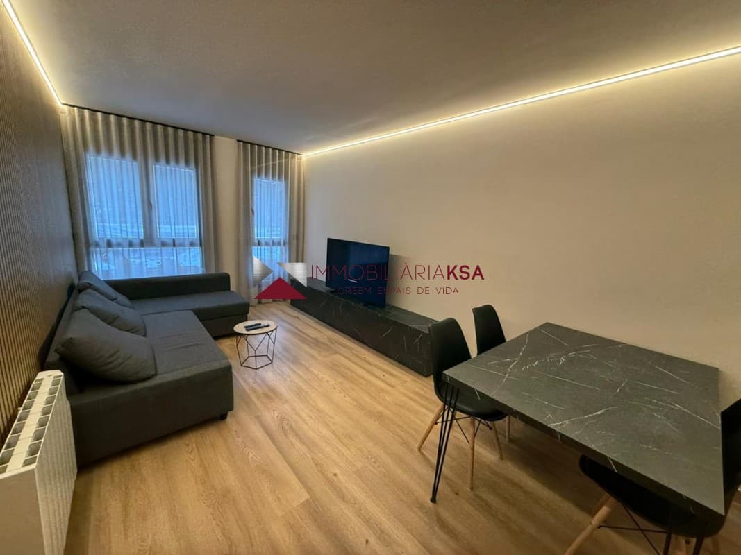 Apartament - Llorts - Image 1