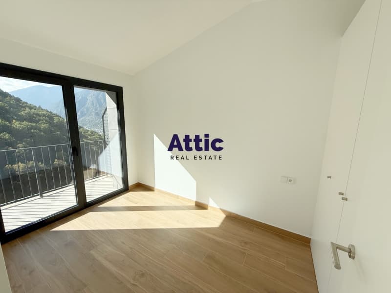 Lloguer obra nova Escaldes 3 habitacions - Thumbnail 3