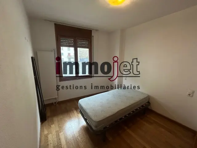 Atic 2 habitacions Andorra la Vella - Thumbnail 14