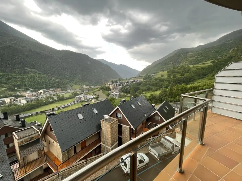 Venda a Encamp - Thumbnail 2