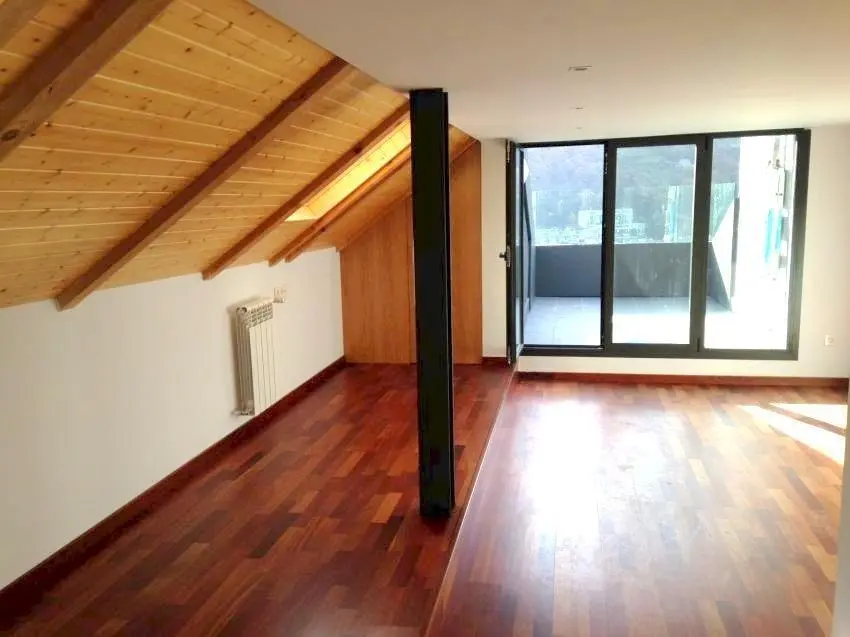 Lloguer a Escaldes - Thumbnail 6
