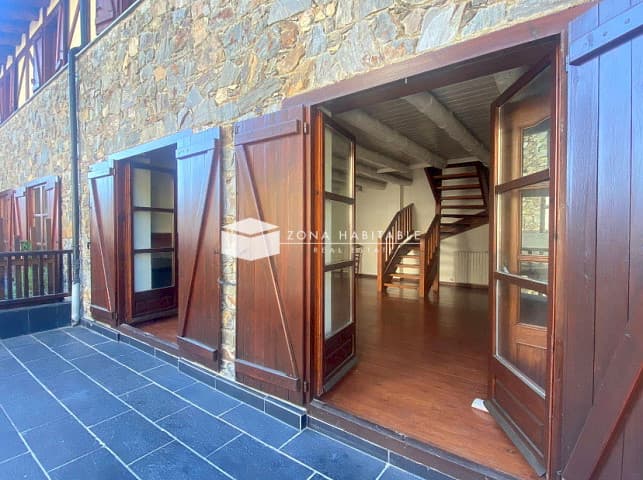 Oportunitat d'Inversió Exclusiva: Casa Adossada Llogada a Urbanització Privada a Arinsal - Thumbnail 3