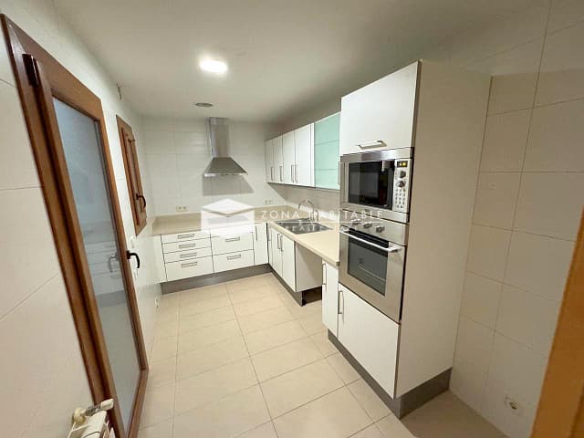 "Ampli Apartament en Lloguer a Escaldes-Engordany" - Thumbnail 4