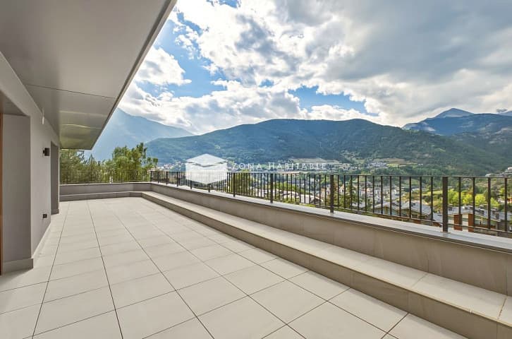 Exclusiu xalet de luxe amb piscina interior, spa i espectaculars terrasses a la Massana - Thumbnail 11