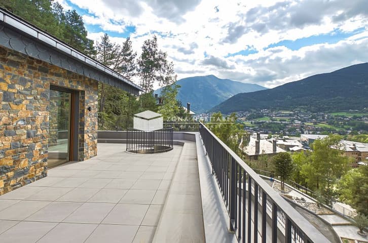 Exclusiu xalet de luxe amb piscina interior, spa i espectaculars terrasses a la Massana - Thumbnail 24