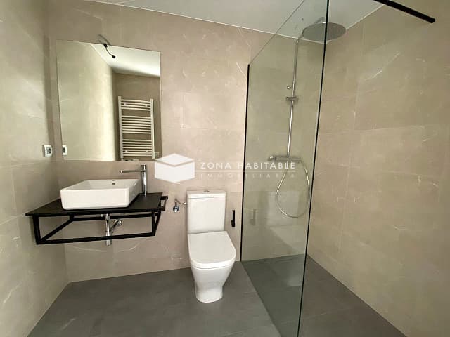 Àtic dúplex a estrenar a Andorra la Vella - Thumbnail 9