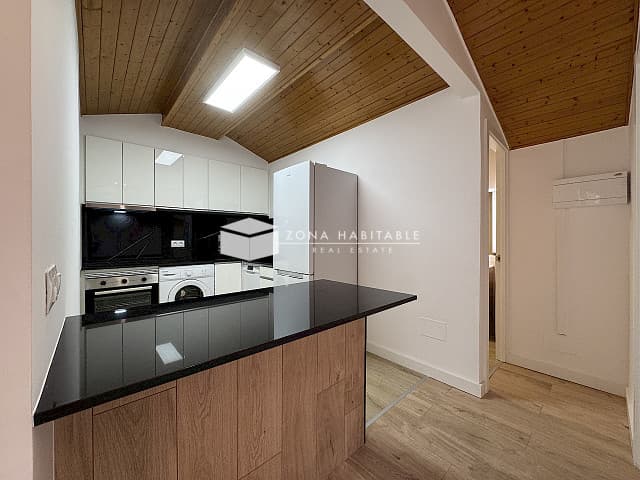 Àtic de disseny totalment reformat al centre d’Encamp - Image 1