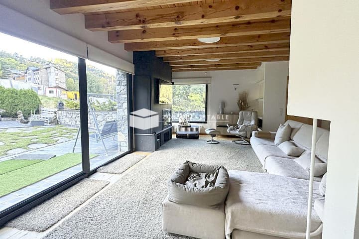 Casa de Luxe a Ordino: Confort, Elegància i Vistes Espectaculars - Thumbnail 4