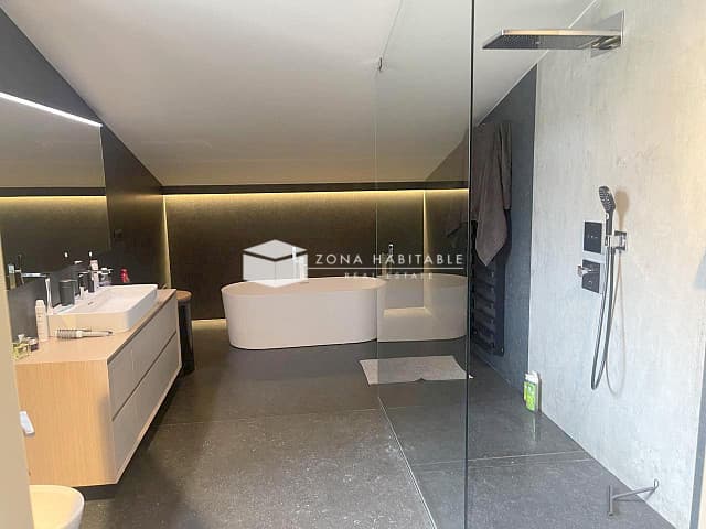 Exclusiu dúplex elegant i espaiós a Bellmont, amb vistes panoràmiques - Thumbnail 23