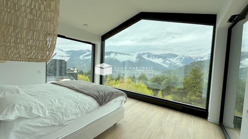 Xalet exclusiu en venda a Sispony: elegància, comoditat i natura en harmonia - Thumbnail 8