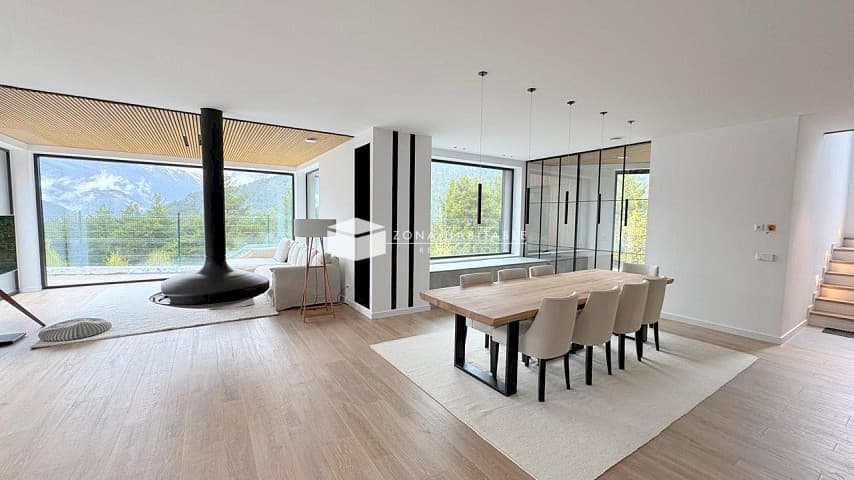 Xalet exclusiu en venda a Sispony: elegància, comoditat i natura en harmonia - Thumbnail 2