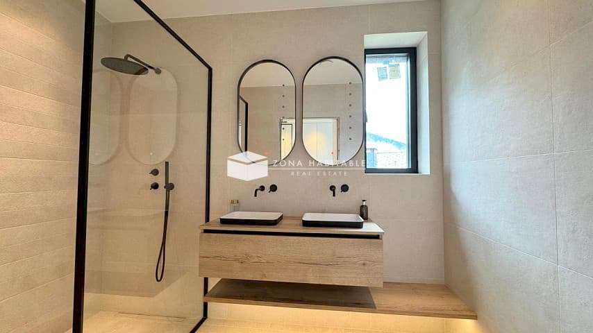 Xalet exclusiu en venda a Sispony: elegància, comoditat i natura en harmonia - Thumbnail 15