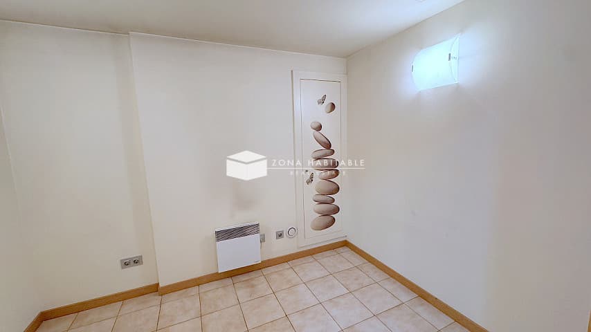 Consulta o despatx professional al centre d’Escaldes-Engordany - Thumbnail 3