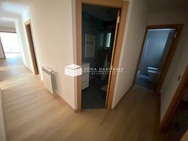 Pis ampli i exterior de 3 habitacions al centre d’Escaldes - Thumbnail 9