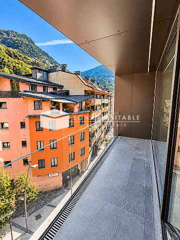 EXCLUSIVA VIVENDA D’OBRA NOVA A ESTRENAR AL CENTRE D’ESCALDES-ENGORDANY - Thumbnail 9